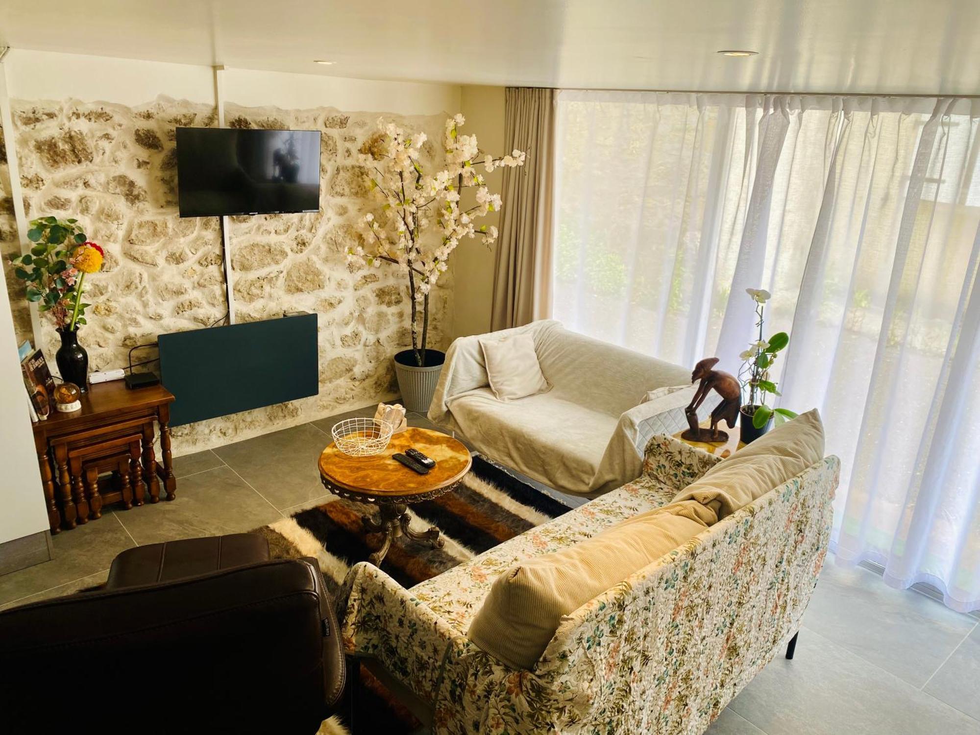 Maison Des Vignes Avec Menage, Draps Et Serviettes Inclus